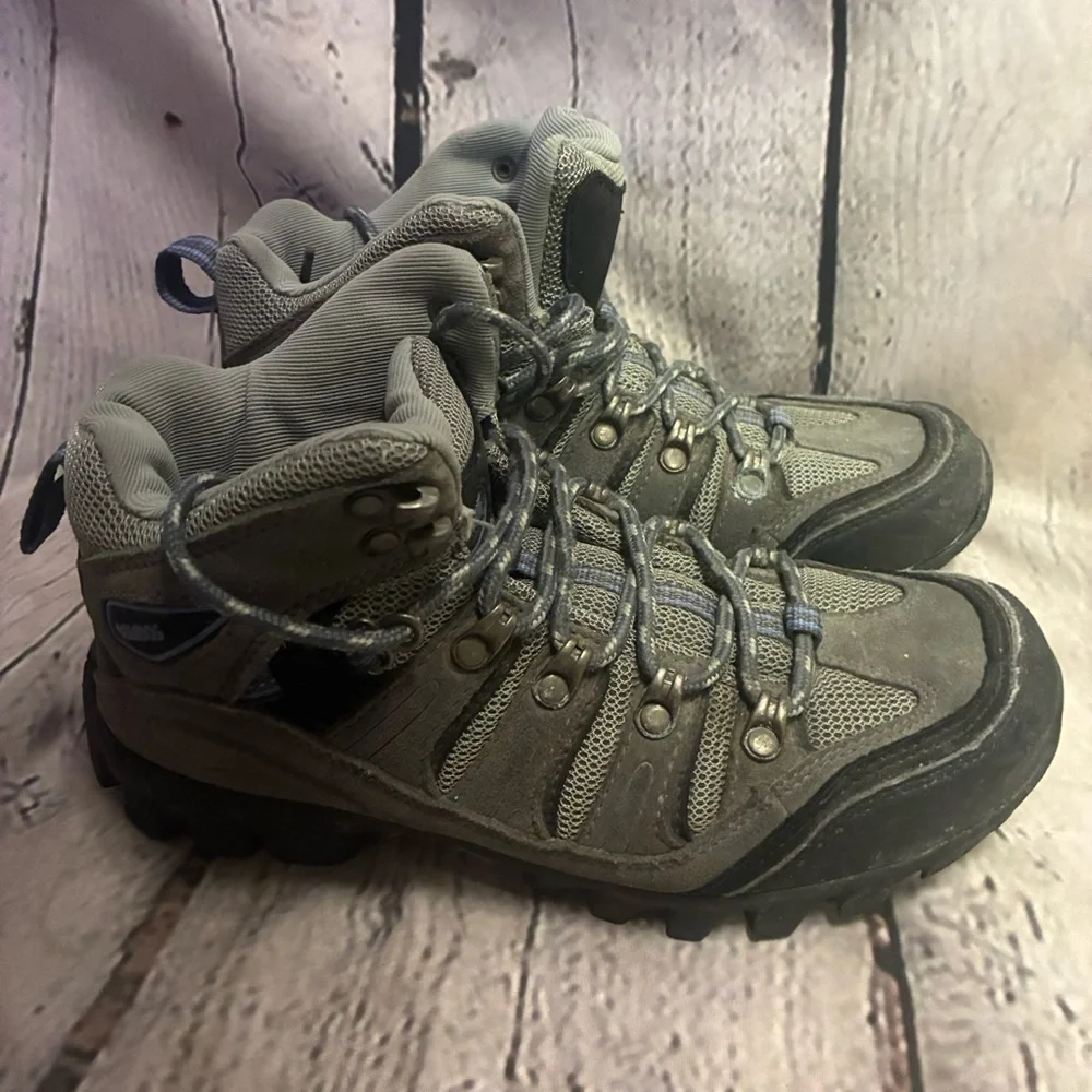 Nevados‎ Basque Mid Women’s Outdoor Hiking Trail Boots Gorpcore Sz 8.5 AS IS